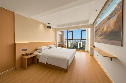 Lanmu · Lam Cinema Smart Cinema Hotel (Guiyang North Station Branch)