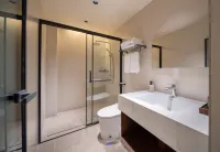 Zaiye · Luxury VI LLA Designer's Boutique Stay (Zhenyuan Ancient Town Zhusheng Bridge)