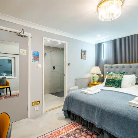 Waterhead Rooms & Suites - Parking and Light Breakfast