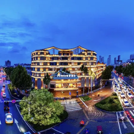 Zoucheng Mehood Hotel (Yishan North Road Sports Park)