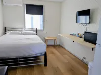 Traralgon Holiday Village - parking
