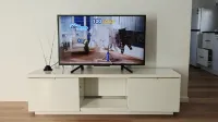 Modern Holland Park Unit with Easy City Access - جديد