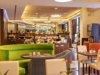 Iris Hotel Eden - Czech Leading Hotels Các khách sạn gần Sân vận động Eden