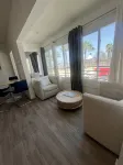 Santa Monica Pier Apartments - Homestays