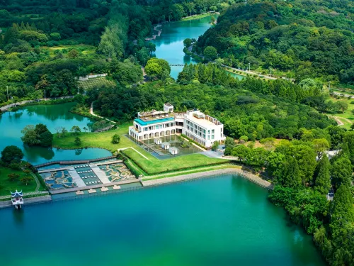 Nanjing Danxi · Zhenzhuquan Hot Springs Lakeside Mountain Lodge - สระว่ายน้ำบนดาดฟ้า