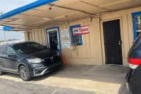 Holiday Motel Tulsa OK - Motels