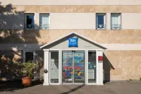 Ibis Budget Lyon Caluire Cité Internationale - parking