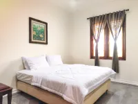 Palma Villa Homestay Klaten - piscina