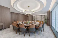 Runze Hotel Zhejiang - parking