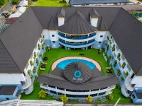 The Nook Apartments - Pools