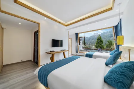 Yunting Yishan Boutique Homestay (Xijiang Qianhu Miao Village)