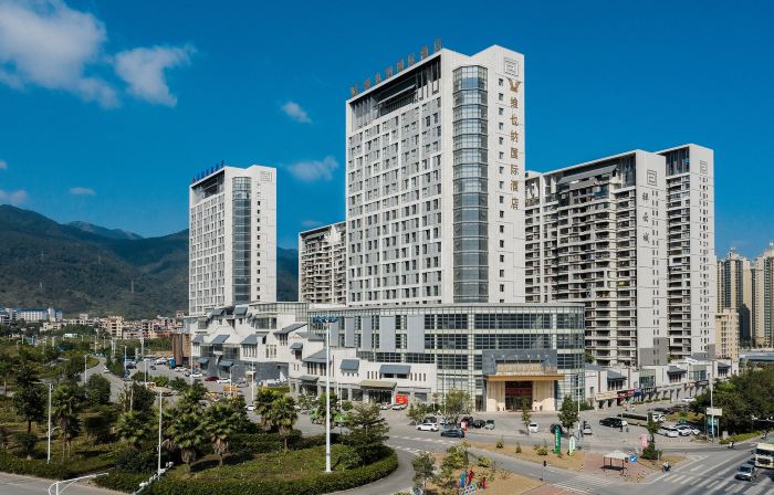 Vienna International Hotel (Yunfu Sports Park)