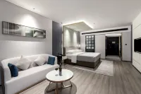 Huaihua  Meimei ModernHotel