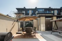 Orange Villa Dream Vacation Villa · Taihu Longemont Paradise Branch - خدمة نقل من وإلى المطار