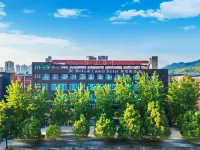 Meijiamei Hotel (Lushan Mechanical And Electrical School) Hotels near Xiuhu Park