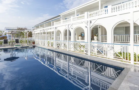 西昌島水一方酒店