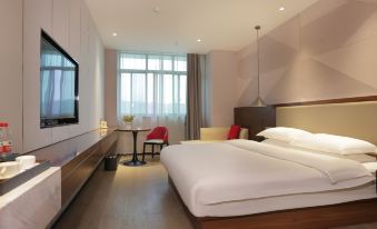 Borrman Hotel (Huaihua Xupu Railway Station)