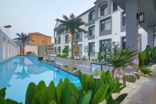 Guanglu Island Golden Beach Resort - piscina