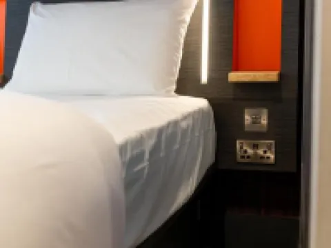 イージーホテル ダブリン シティ センター ダブリンのホテル