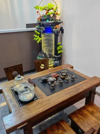 Hyatt Place (Taiyuan South High-speed Railway Station Wusu International Airport)