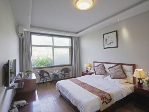 Yiyang Qinglianju B&B (Lotus Park Branch)