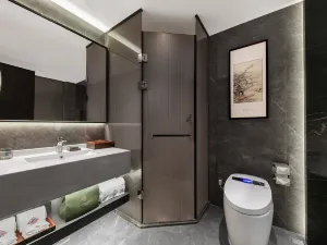 QIANNAHOTEL SPLENDOR（Zhengzhou East Railway Station Longzihu University District）