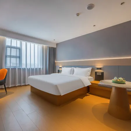 Homeinn Selected Hotel (Quzhou High-Speed Railway Station Wanda Plaza)