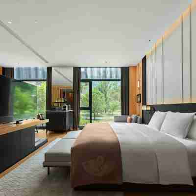 Phoenix River Yixing Rooms