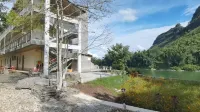 Yangshuo Heyday Resort Hotel (Welfare Riverside Branch) Hotels in Welfare Ancient Town Scenic Spot