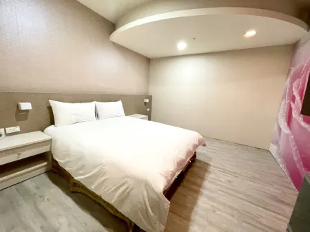 HIYES Hotel