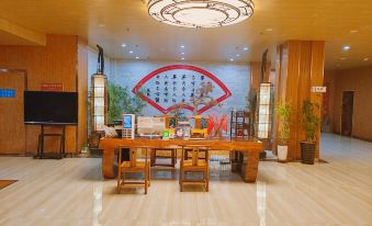Zhubai No.1 Mansion Hotel (Qingdao May Fourth Square Hisense Bridge Subway Station)
