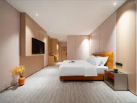 Pagodas Riverside Hotel Hotel di Ye County