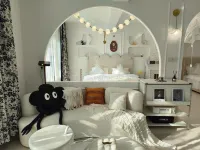 Yanji Little Muddle Homestay (Yanbian University Network Red Wall Shop) - Romantik