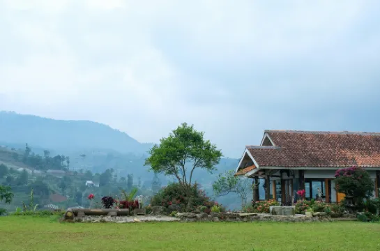 Hilltop Camp, Lembang