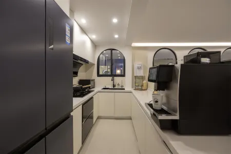 Sparrow Bed and Breakfast Отели рядом с достопримечательностью «Fulei Former Residence»