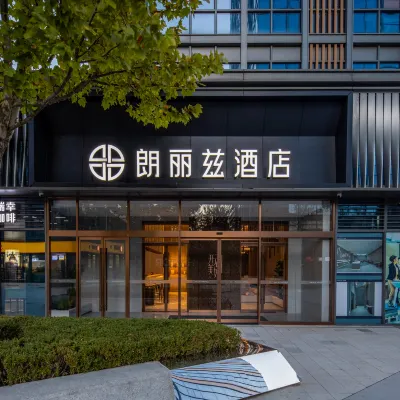 Palace Hotel (Daoxianghu Road Subway Station) Hotels near Dajue Temple