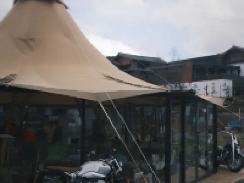 GogagaLand Hotels near Baishuihe River