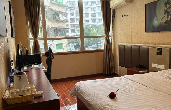 愛尚主題酒店（豐都鬼城店）