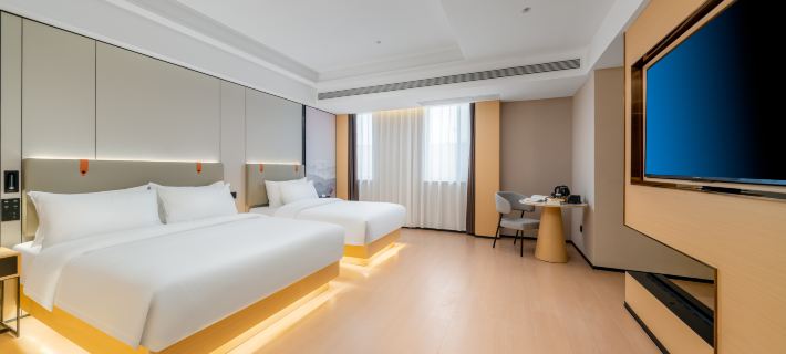 Yunlan Platinum Hotel (Danyang High-Speed Railway Station Tianbo City) Hotels in Danyang