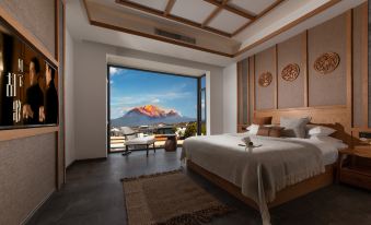 Nazhu Sky Courtyard Designer Snow Mountain View Homestay (Lijiang City Rizhao Jinshan Branch)