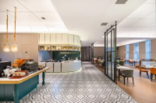 Hami Yizhou District Qiyi Night Market Atour Hotel