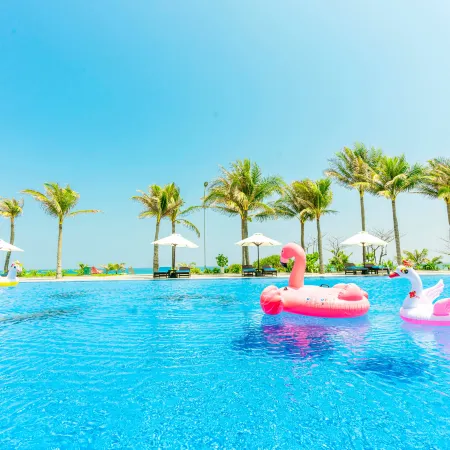 Tuana Hotels Cam Ranh Resort