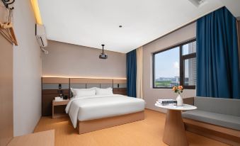 Pingdingshan Heji Hotel (Jianshe Road Donghuan Road)