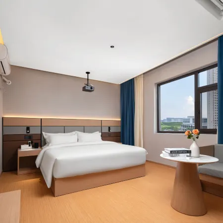 Pingdingshan Heji Hotel (Jianshe Road Donghuan Road)