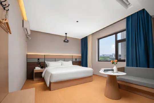 Pingdingshan Heji Hotel (Jianshe Road Donghuan Road)