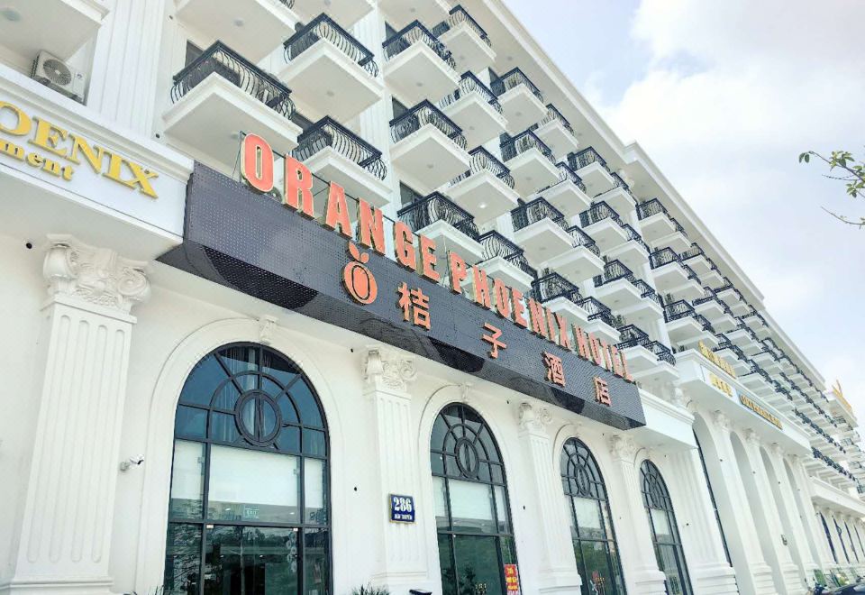 Orange Phoenix Hotel 사진