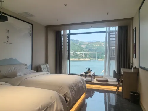 Yunjian Hotel (Fengjie Kuimen Impression Store) - spa