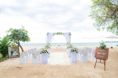 ホテル周辺 メルキュール リゾート サヌールの写真