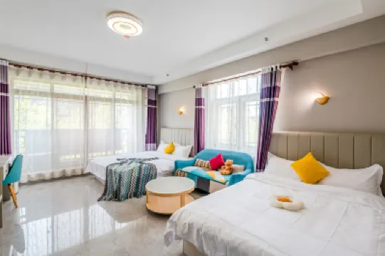 Penglai Sanqiu Seaside B&B (Penglai Pavilion Bathing Beach) Hotels near Penglai Polar Ocean World