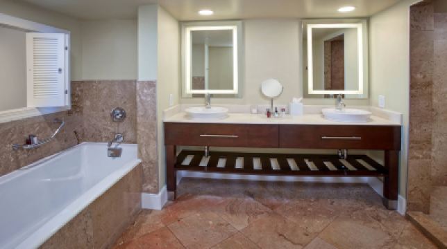 One-Bedroom Larger Suite With 1 King Bed, Sofa Bed, Oceanfront Aruba Marriott Resort & Stellaris Casino Photo